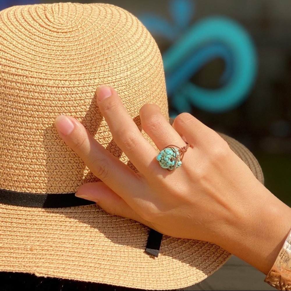 STATEMENT BOHEMIAN STONE WIRE RING COPPER/ROUND - Picture 3 of 7